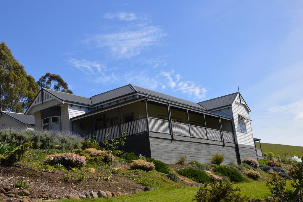 House On The Hill Bed And Breakfast Huonville Eksteriør billede